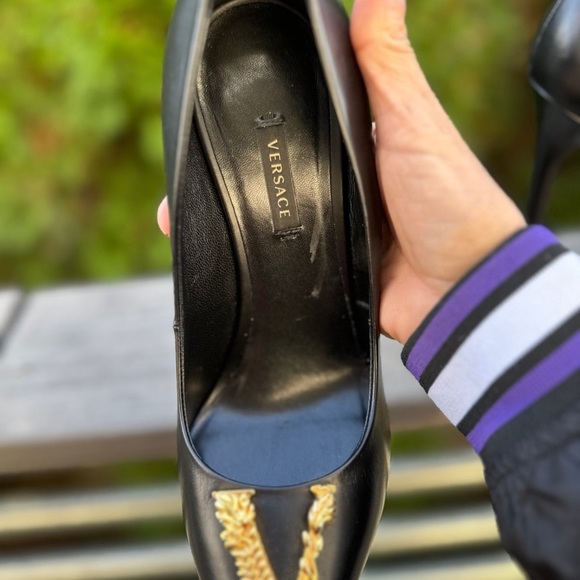 SOLD ON MERCARI ✅VERSACE VIRTUS Pumps - Picture 9 of 10